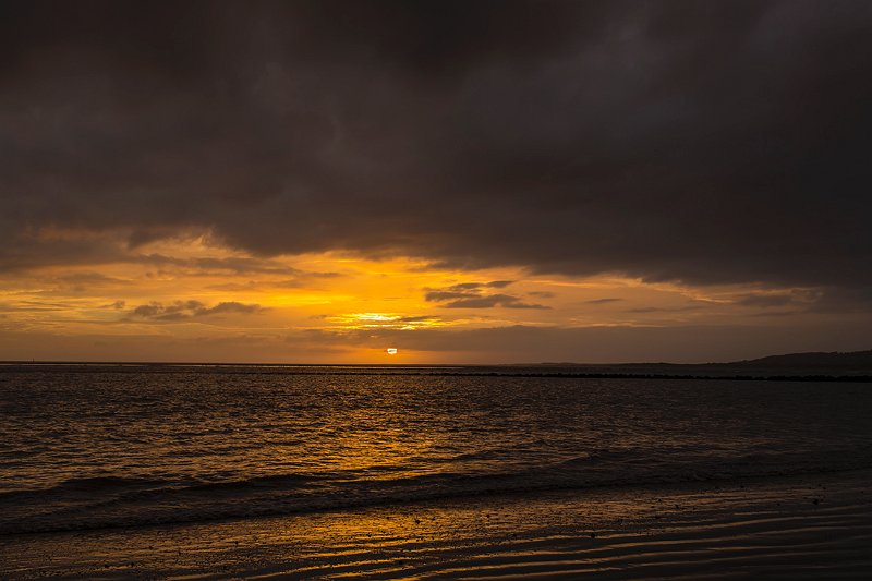 llanelli beach2.jpg